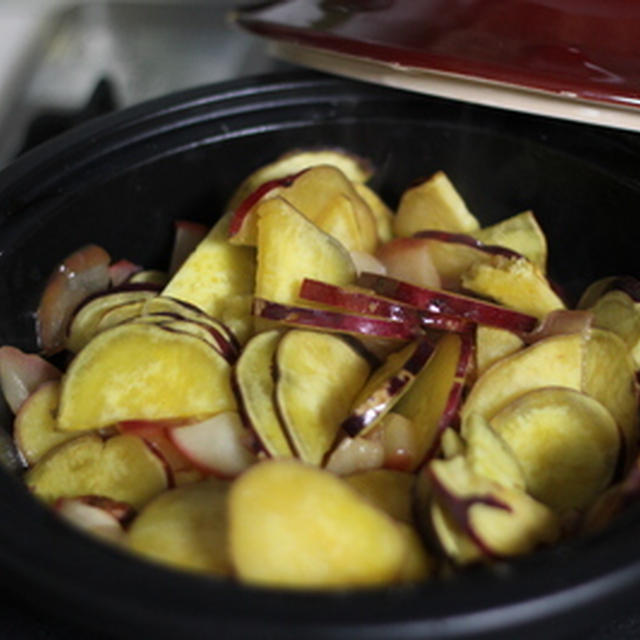リンゴとサツマイモの重ね煮