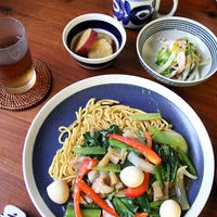 大根と豚カタ干貝柱と小松菜のあんかけそば。大根の韓国風煮込み（フーディストノート）。