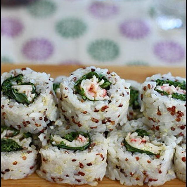 キヌア Roll sushi (Vegan)☆ ケール&カニカマ