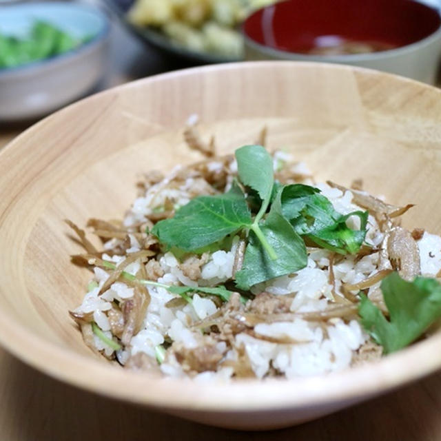 豚バラごぼう混ぜご飯