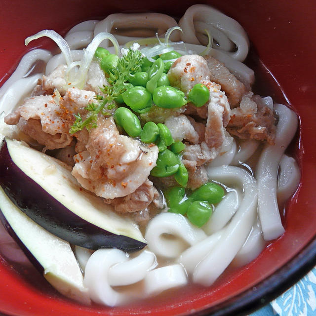 つぶしグリンピースの　おろしうどん