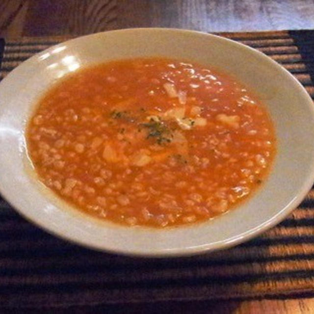 トマトポタージュスープの麦リゾット
