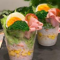 親子レッスンの副菜に〜春雨のカラフルカップサラダの試作です　!!