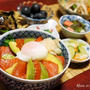 回転寿司が「漬けサーモンとアボカドの温玉丼」になっちゃったｗ