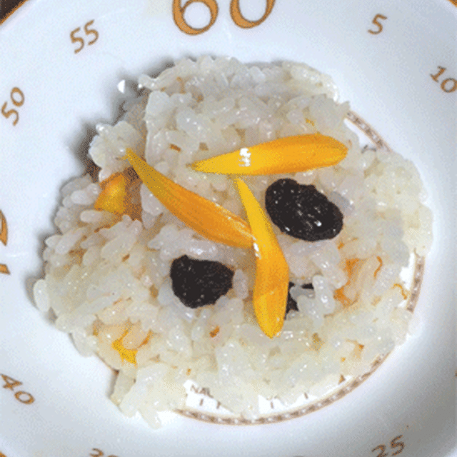 ポットマリーゴールドの花びらご飯