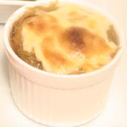 残った食パンDE簡単オニオンスープ