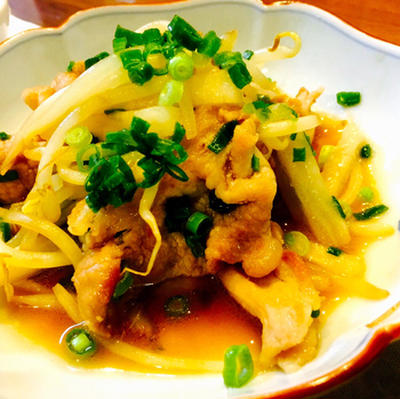 豚コマモヤシの山芋甘醤油炒め