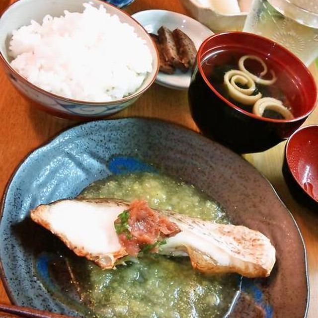 鯛の塩焼き 葱ソース ～  梅肉を添えて