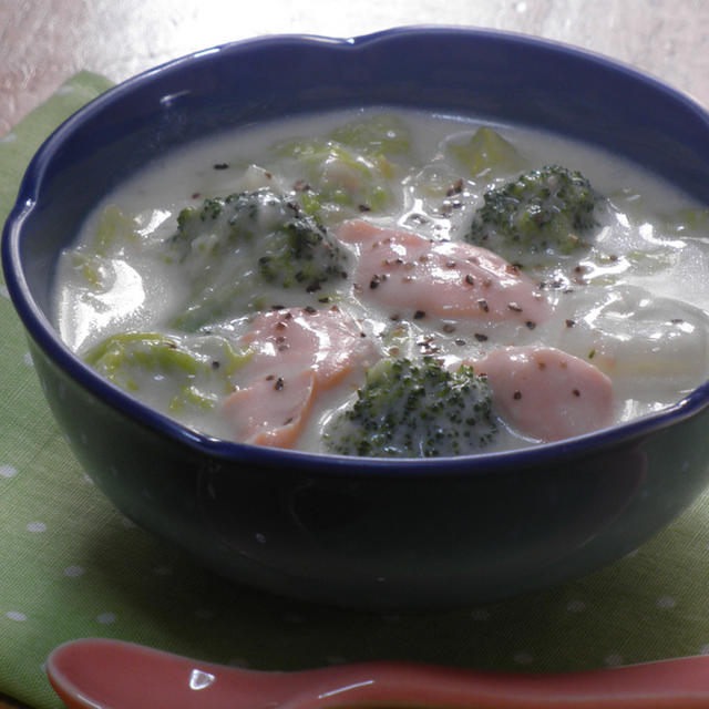 白菜と鮭のミルクスープ☆