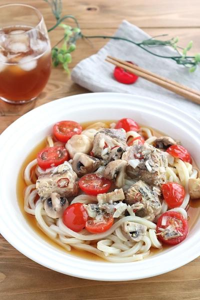 ランチに♪サバ缶とトマトのアヒージョ風冷やしうどん