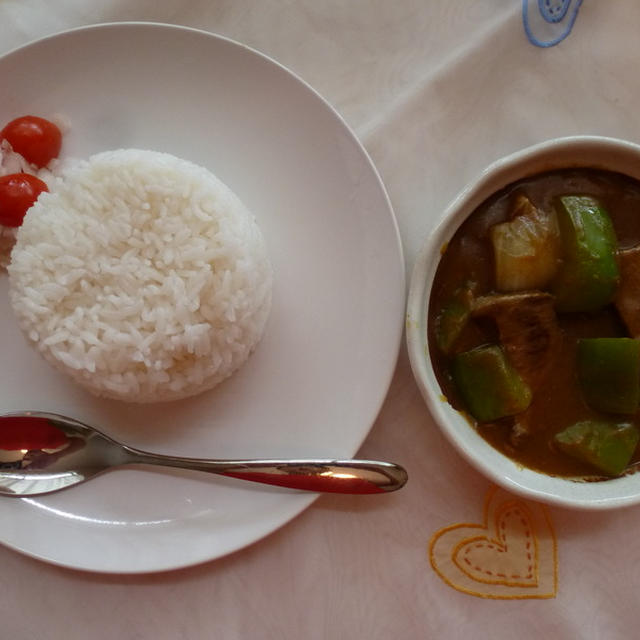 ロイヤルホスト風肉カレー