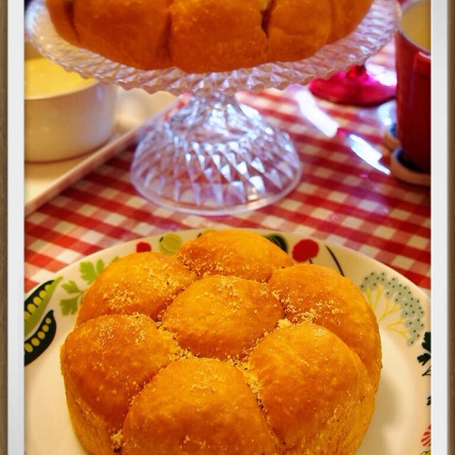 Hbでお家パン カマンベールを包んだふわふわバジルトマトパン By あさごはん1108さん レシピブログ 料理ブログのレシピ満載