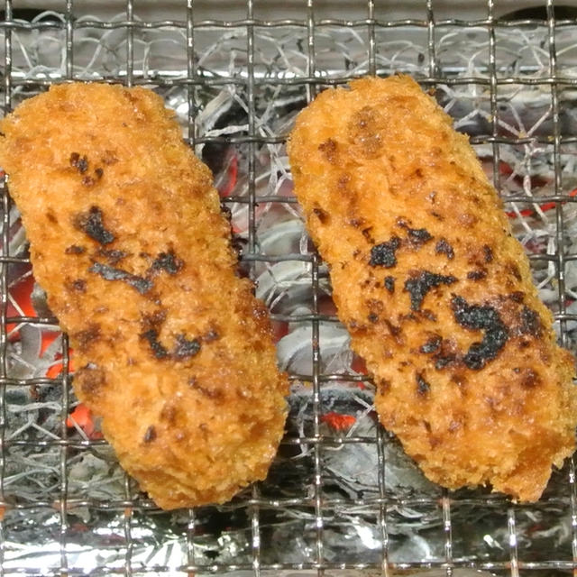 カニコロッケ（お総菜）の炭火焼