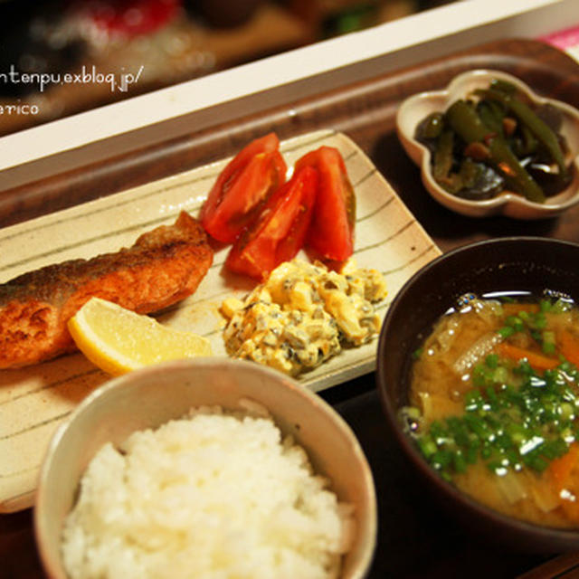 好きな魚料理TOP3☆　サーモンステーキの高菜タルタル添え