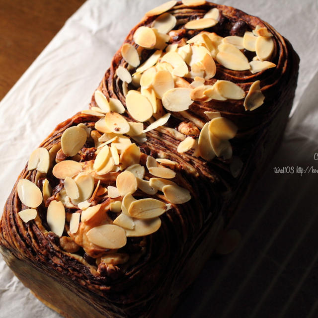 ドキドキ真夏のチョコレートの折り込みパン❁参考レシピあり