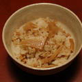 タケノコ姫皮の梅肉和え と タケノコの混ぜごはん