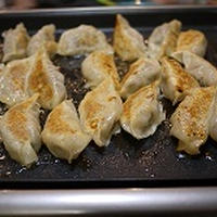 鉄板焼き手作り餃子