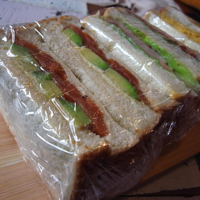 ピクニックサンドイッチ／【travel】中華メシな日々