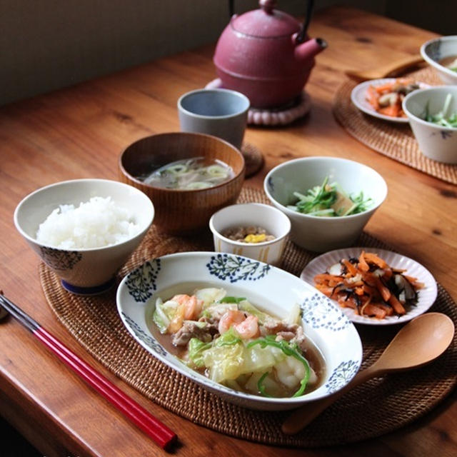 白菜と豚肉とえびのとろみ中華炒め。