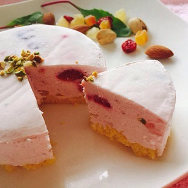 ナッツ ベリーアイスケーキ By Usagiさん レシピブログ 料理ブログのレシピ満載