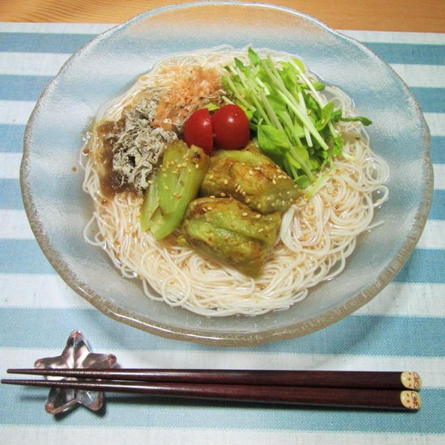 梅こんぶ茶deさっぱり焼き茄子素麺