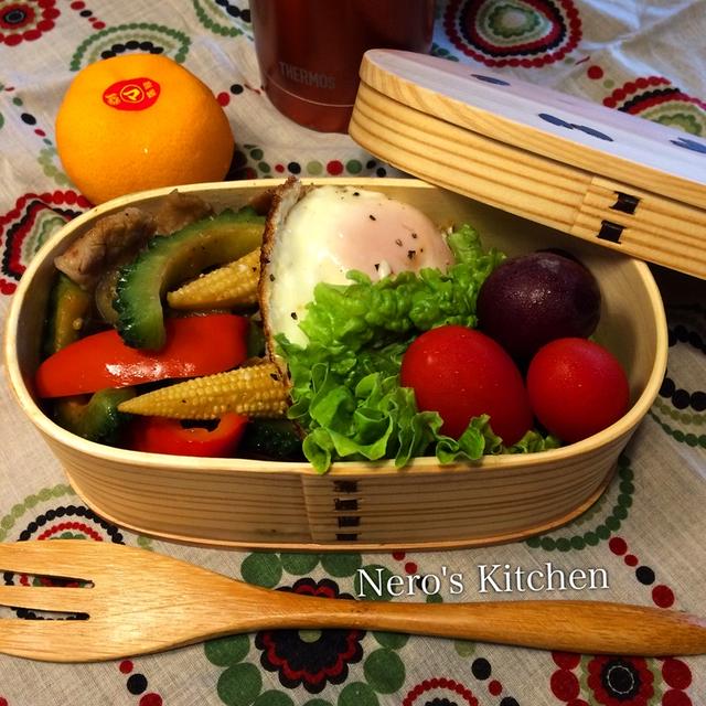 野菜炒め&目玉焼乗っけ弁当♪