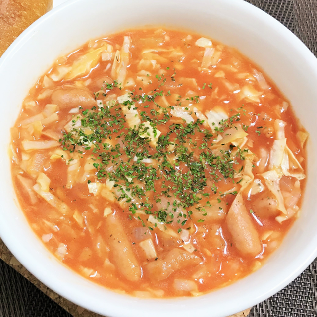 レンチンで簡単に作れる野菜たっぷりトマトスープ