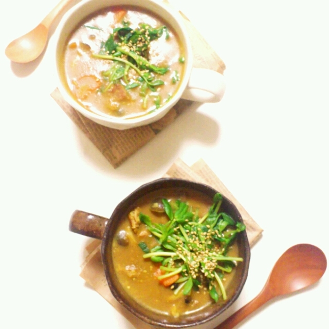 フライパン1つで超簡単 話題の豆苗を使った若返りcafe風カレースープ By フードコーディネーターyukiさん レシピブログ 料理ブログのレシピ満載