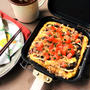 ホットサンドメーカー使用　トマト＆チーズで、ピザ風お好み焼き