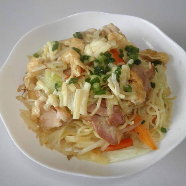 野菜も摂れる油揚げそば