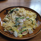 クリームソースパスタ