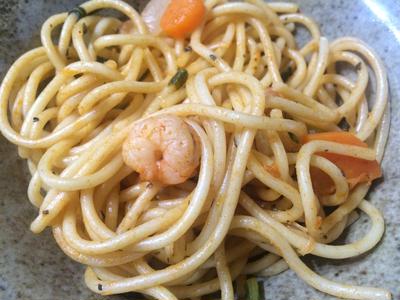 ケチャップを使ったパスタ