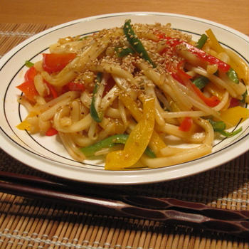 ＸＯ醤焼きうどん