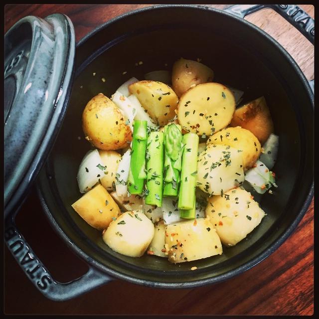 じゃがいもと野菜の蒸し煮