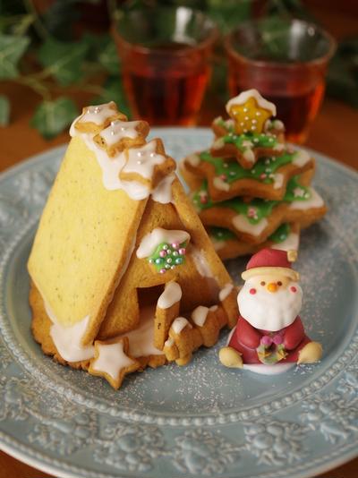 クリスマスのヘクセンハウス（紅茶クッキーで、お菓子の家）