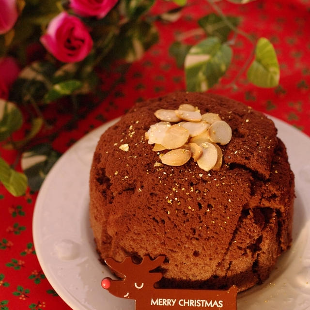 ガナッシュたっぷり、簡単シンプルなクリスマスの濃厚チョコレートケーキ♪