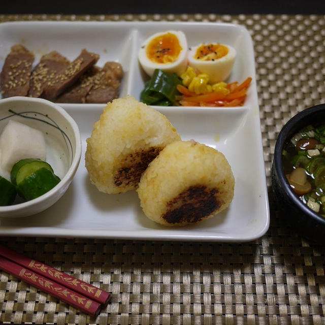 ハチミツみそで焼きおにぎり 