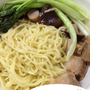 豚の角煮入り汁無しラーメン