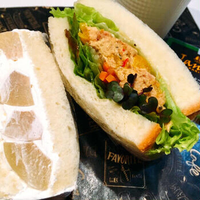 ツナとパプリカのバジル サンドイッチ