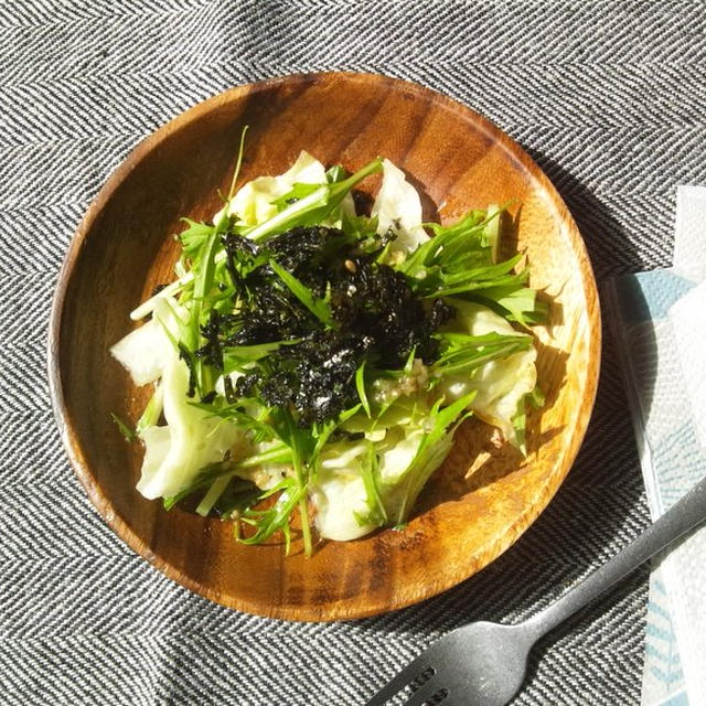 水菜とレタスの、海苔胡麻サラダ