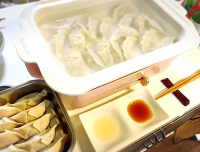 BRUNOのセラミックコート鍋で水餃子