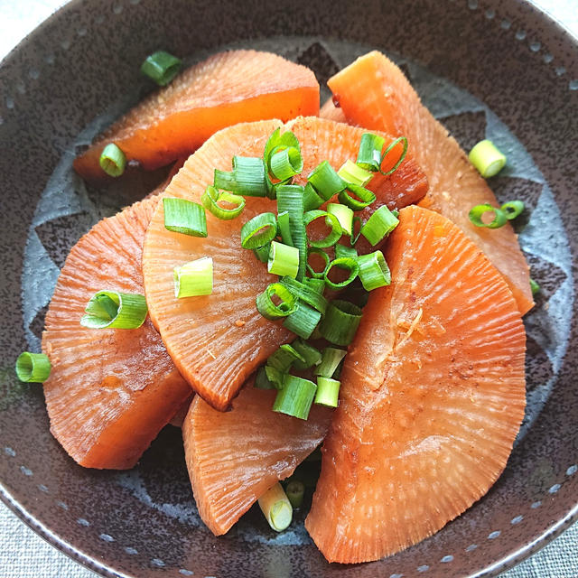 炊飯器任せ♪ほっくり味染み大根の煮物