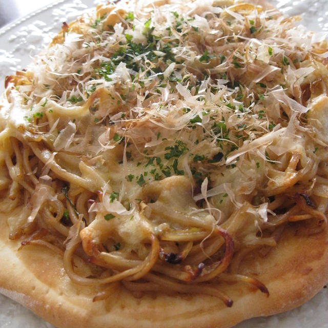 今日のパン　1/29　☆カレーピザと焼きそばピザ☆