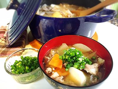 うちの豚汁・たっぷり大所帯版