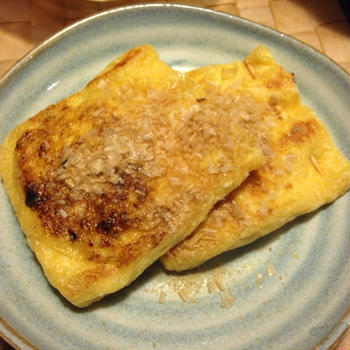 じんわり生姜と醤油で納豆入り油揚げをさっぱり美味しく