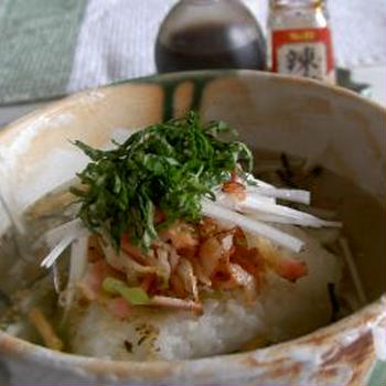 焼き葱ベーコンおにぎり茶漬け