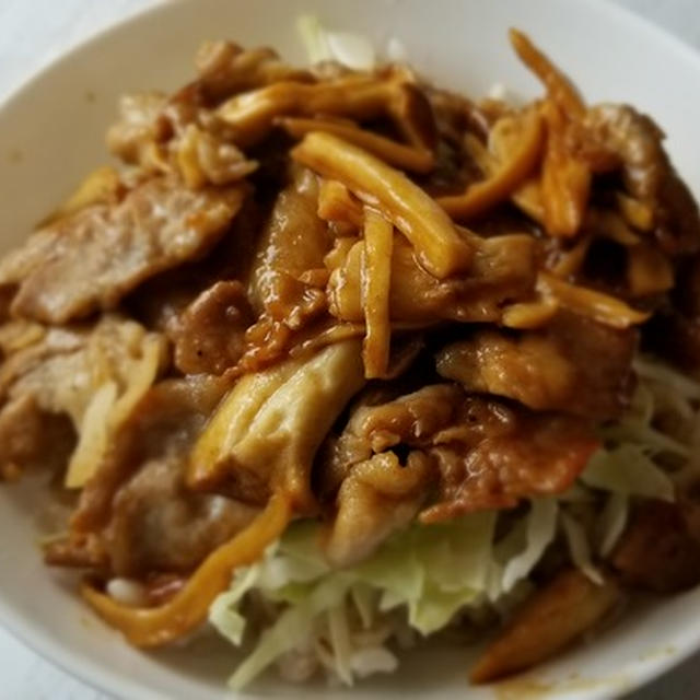 豚薄切りとエリンギのポークステーキ丼