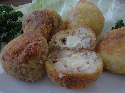 とろ～りチーズ入り焼きそばライスコロッケ