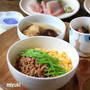 鶏そぼろ三色丼でワンプレート と ぶり刺し。