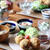 まんまるポテトコロッケ定食。庭の花。
